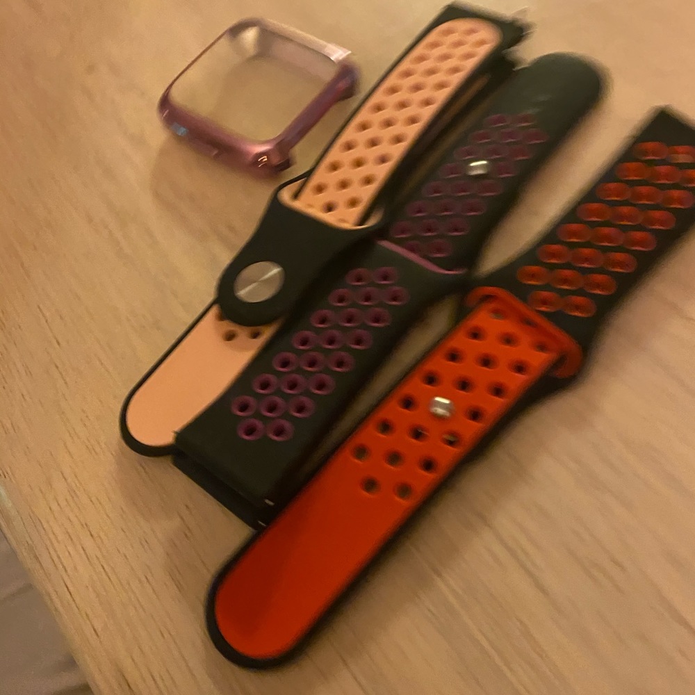 Fitbit Versa Bands and Protector